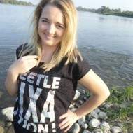 	single 
			from Poland 
'daga9595', seeking men in other countries, lives in Poland  