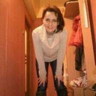 polish Lady'beata',  lives in FR and seeks men