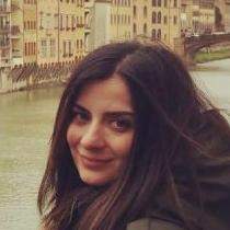 	single 
			from Poland 
'NatkaZwierz', lives in Poland  Kraków and seeks men