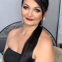 Polish Lady 
				'Kasia', waiting to meet men, lives in Poland  Myszków