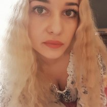 	single 
			from Poland 
'Theresa', lives in Norway  Bergen and seeks men