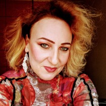 Polish Lady 
				'Kinga', waiting to meet men, lives in Poland  PolskaRadom