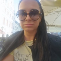 Polish Lady 
				'Rose', wants to chat with someone. Lives Germany  Berlin 